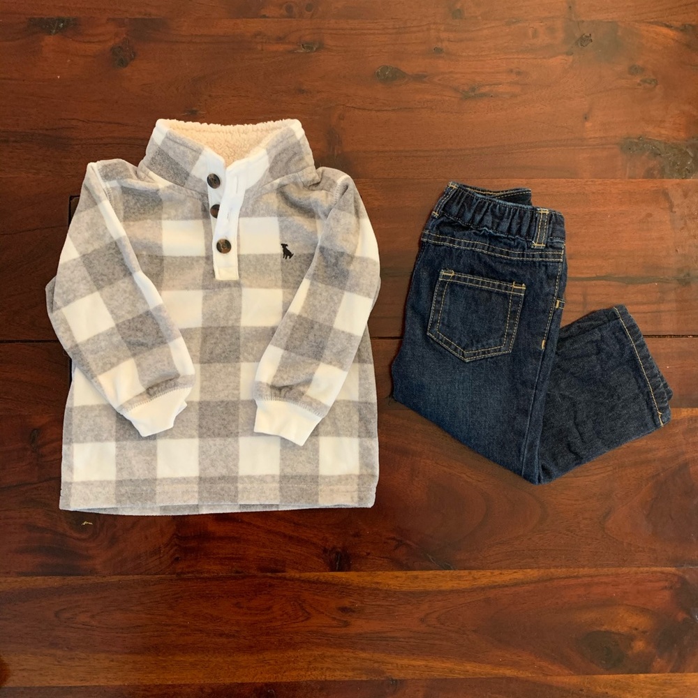 Carter’s 18m checkered fleece & dark-wash jeans
